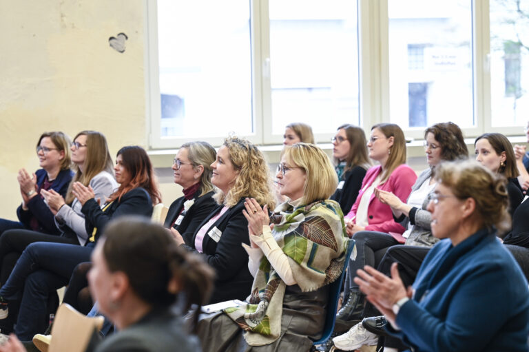 05.03.2024
Dortmund,
Competentia 
Das Kompetenzzentrum Frau & Beruf Westfälisches Ruhrgebiet unterstützt Frauen, Unternehmen und Einrichtungen in der Region mit dem Ziel, die berufliche Chancengleichheit für Frauen zu verwirklichen und erwerbstätige Frauen in der regionalen Wirtschaft nachhaltig zu stärken. 

Foto: Andreas Buck